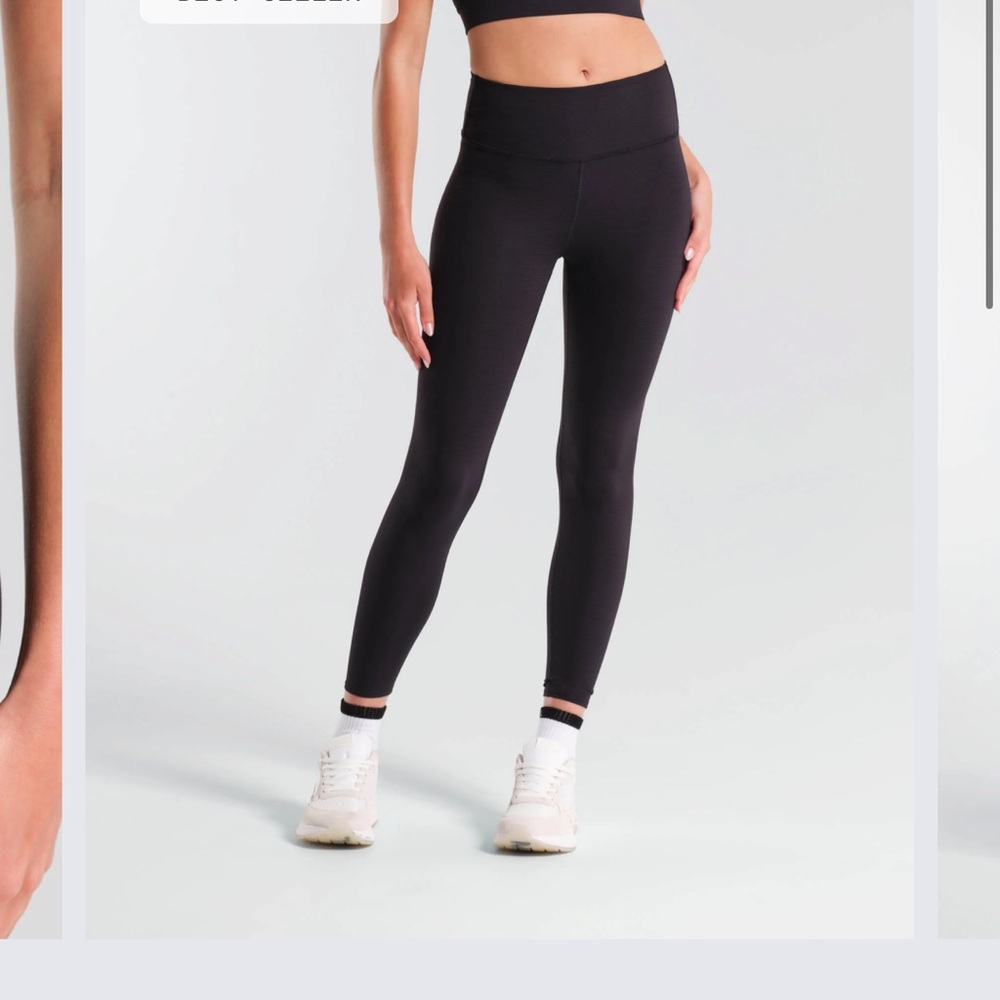 NWOT Municipal WOMEN'S NEW FAVORITE LEGGINGS